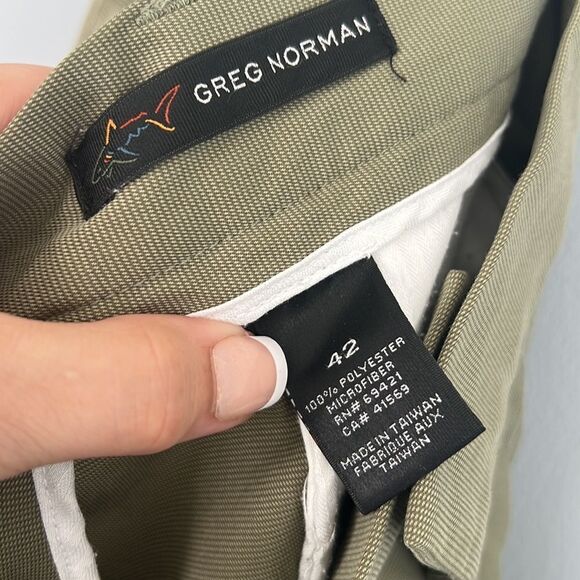 Greg Norman Men’s size 42 Golf Shorts neutral tan - Picture 10 of 11